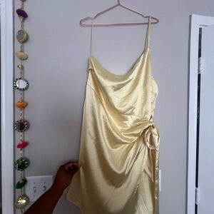 Elegant Yellow Satin Dress 👗